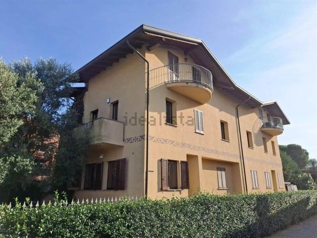 Appartamento in vendita di 270 m² in Via Trento, 60