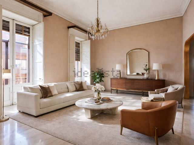 Appartamento in vendita di 270 m² in Viale XX Settembre, 29