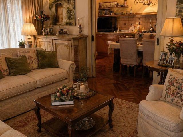 Appartamento in vendita di 270 m² in Viale Regina Margherita