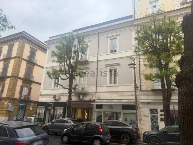Appartamento in vendita di 270 m² in Corso Trieste