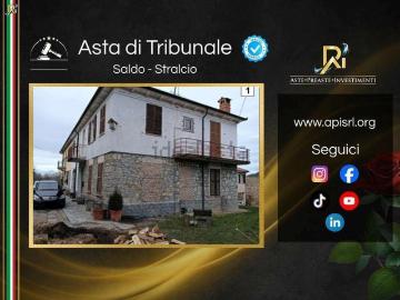Appartamento in vendita di 270 m² in Frazione Garadassi, 5