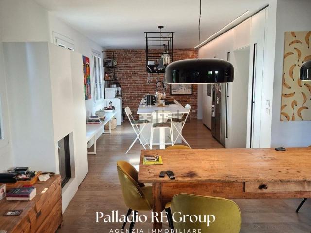 Appartamento in vendita di 270 m² in Piazza San Lorenzo