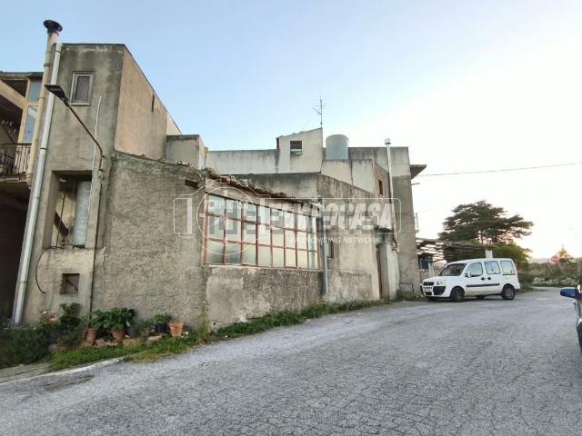Appartamento in vendita di 270 m² in Strada Provinciale 110