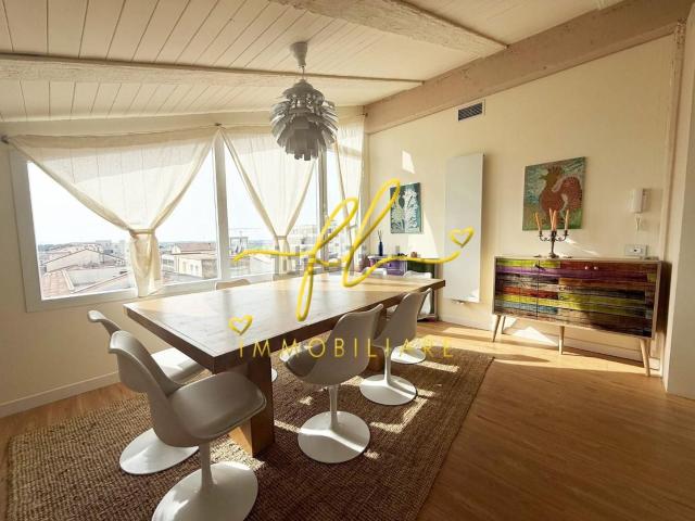 Appartamento in vendita di 271 m² in Via Giuseppe Garibaldi