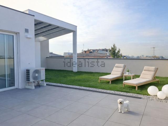 Appartamento in vendita di 271 m² in Via Francesco Beltrame, 2