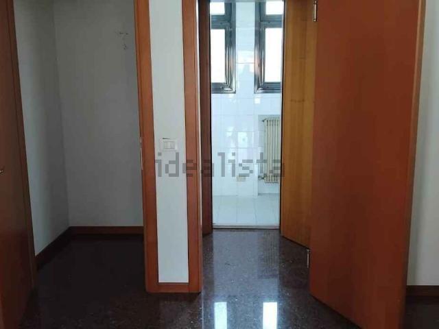 Appartamento in vendita di 272 m² in Via Corriva