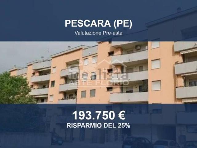 Appartamento in vendita di 272 m² in Via di Sotto, 3
