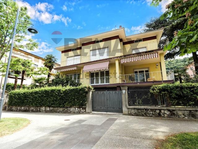 Appartamento in vendita di 272 m² in Viale Trento, 19