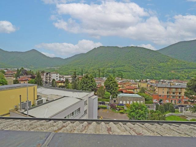 Appartamento in vendita di 273 m² in Via Guglielmo Marconi, 16