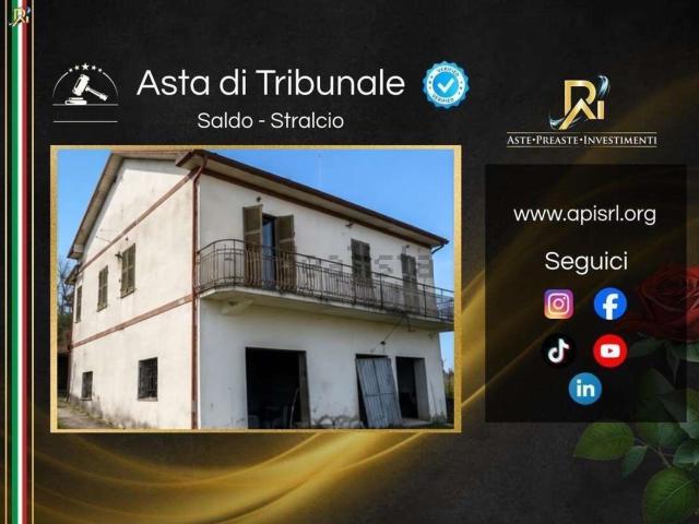 Appartamento in vendita di 273 m² in Contrada Montenero, 35