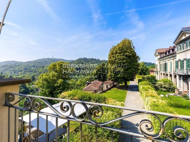 Appartamento in vendita di 273 m² in Strada di Fenestrelle, 77