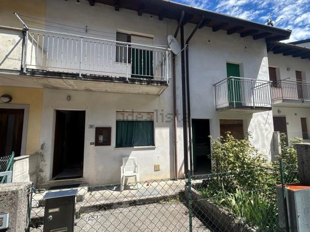 Appartamento in vendita di 274 m² in Via Aldo Madotto, 10
