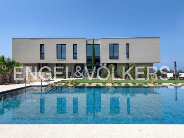 Appartamento in vendita di 274 m² in Via Porto