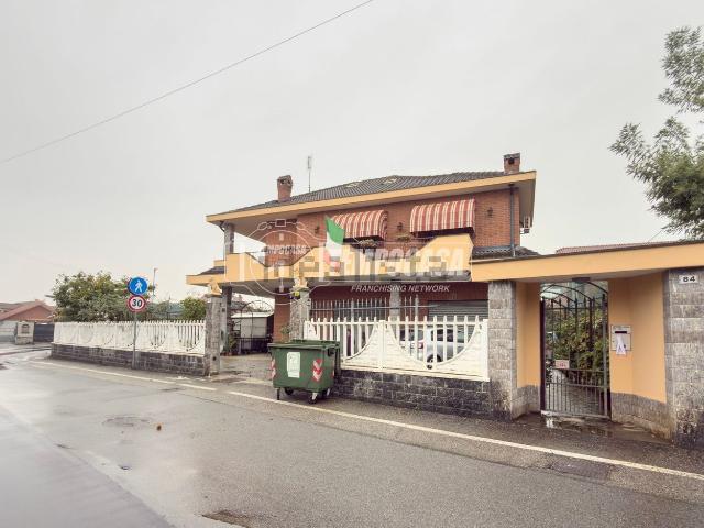 Appartamento in vendita di 275 m² in Via Cascina Nuova, 84