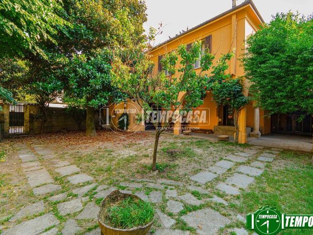 Appartamento in vendita di 275 m² in Via Albertini