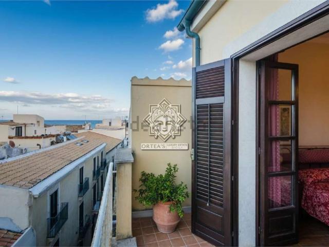 Appartamento in vendita di 275 m² in Via Larga