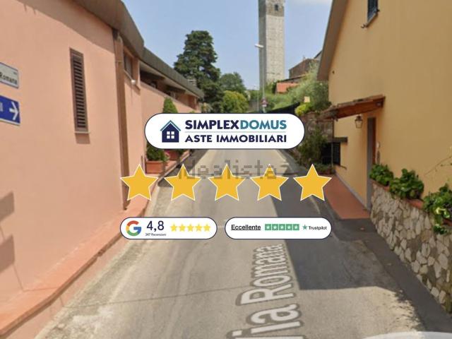 Appartamento in vendita di 275 m² in Via Lucchese