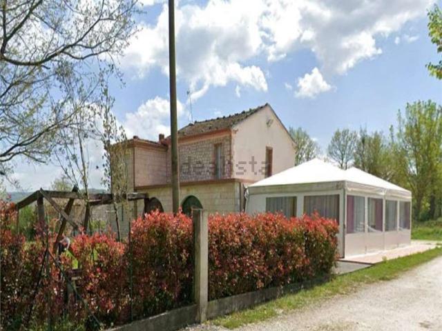 Appartamento in vendita di 275 m² in Contrada Macchie