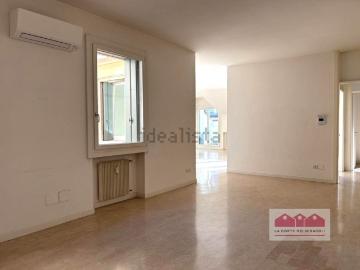 Appartamento in vendita di 275 m² in Corso Andrea Palladio, 32