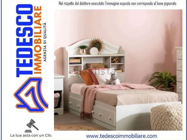 Appartamento in vendita di 276 m² in Via Michelangelo Buonarroti