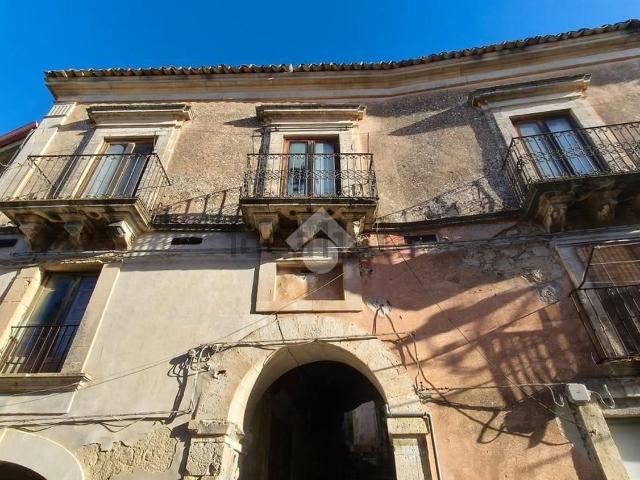 Appartamento in vendita di 277 m² in Via Roma, 87