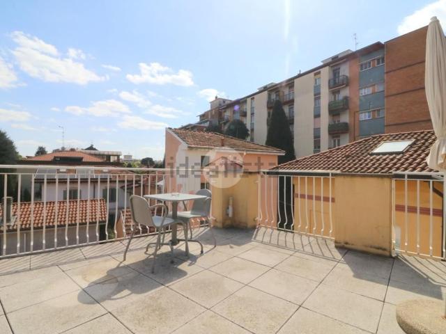 Appartamento in vendita di 278 m² in Via Porta Ronca, 45