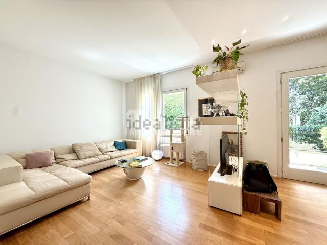 Appartamento in vendita di 279 m² in Viale Galliano