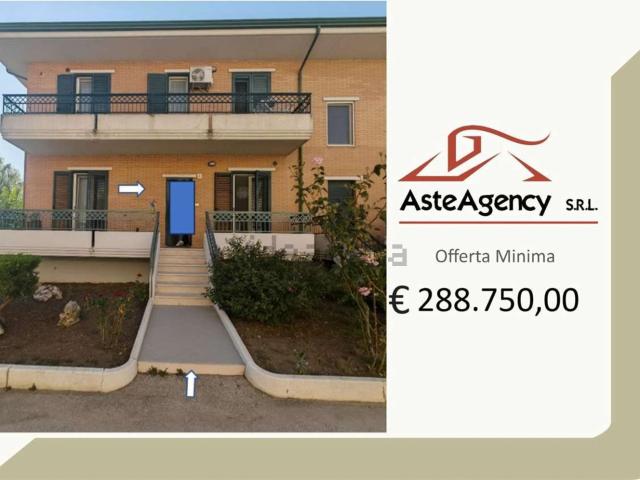 Appartamento in vendita di 279 m² in Corso Giuseppe Garibaldi, 2