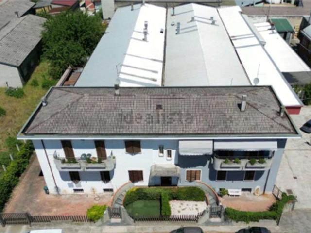 Appartamento in vendita di 2800 m² in Via Giorgio La Pira, 10