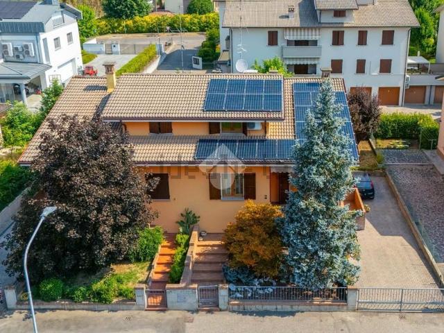 Appartamento in vendita di 280 m² in Via Giotto, 50