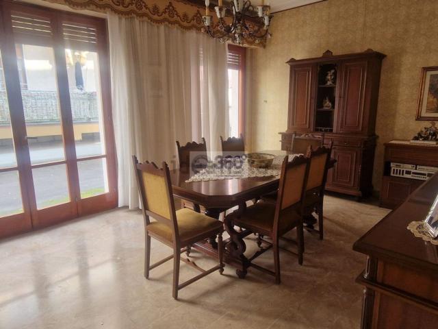 Appartamento in vendita di 280 m² in Strada Vecchia