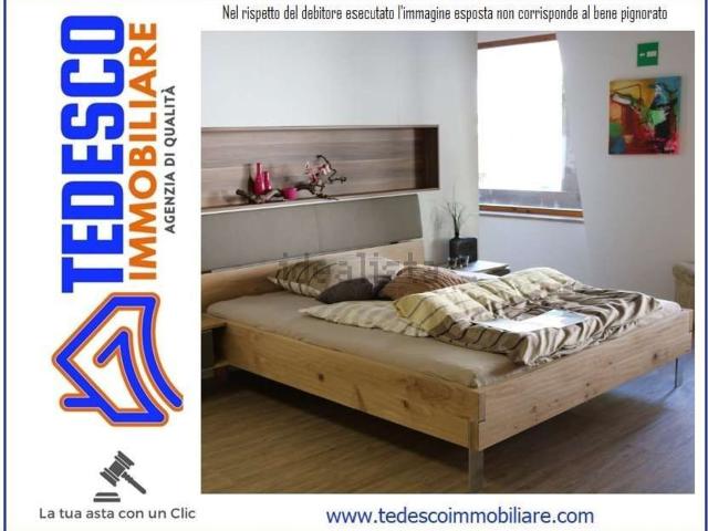 Appartamento in vendita di 280 m² in Via Ignazia