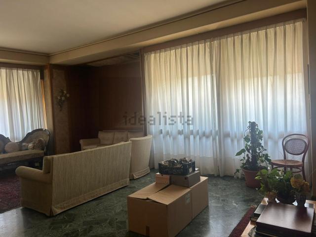 Appartamento in vendita di 280 m² in Via Marchese di Villabianca, 3