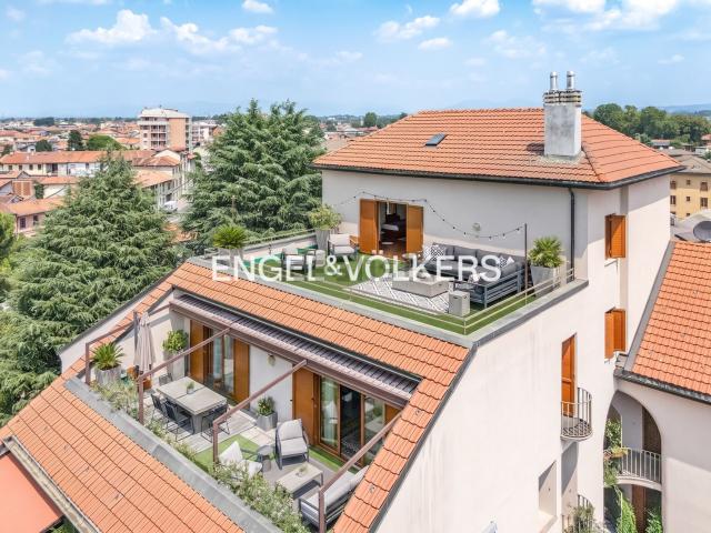 Appartamento in vendita di 280 m² in Via Santa Maria delle Selve, 3