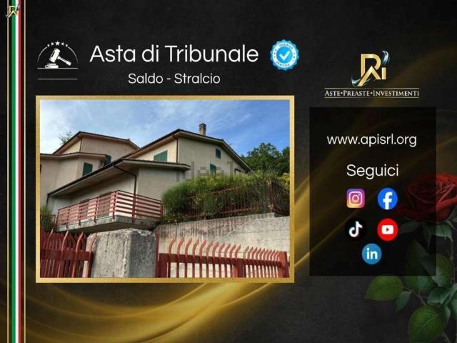 Appartamento in vendita di 280 m² in Via Pantano