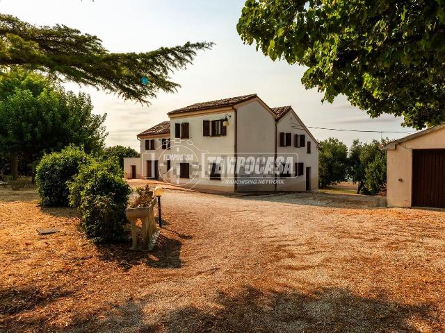 Appartamento in vendita di 280 m² in Località Serralta