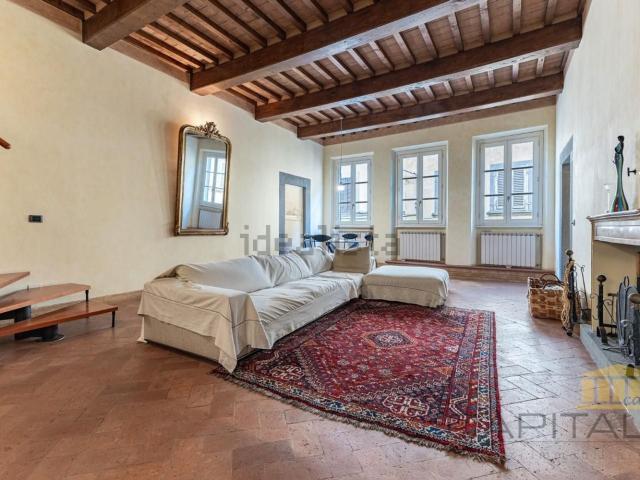 Appartamento in vendita di 280 m² in Piazza Michele Da Montopoli, 6
