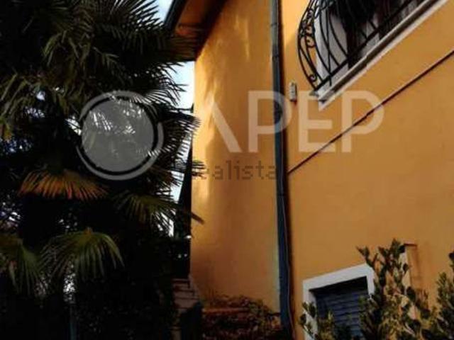 Appartamento in vendita di 281 m² in Via E. Fermi, 13