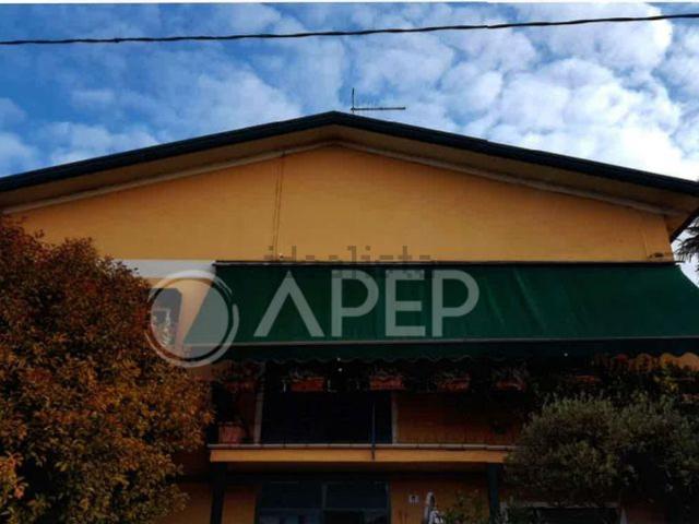 Appartamento in vendita di 281 m² in Via E. Fermi, 13