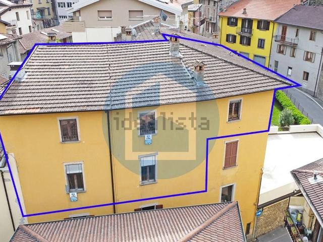 Appartamento in vendita di 281 m² in Via Scaletta