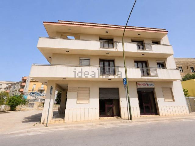 Appartamento in vendita di 283 m² in Piazza Sandro Pertini
