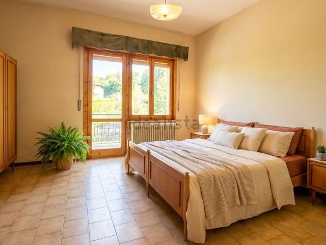 Appartamento in vendita di 284 m² in Via Busoni di Rosaro, 18