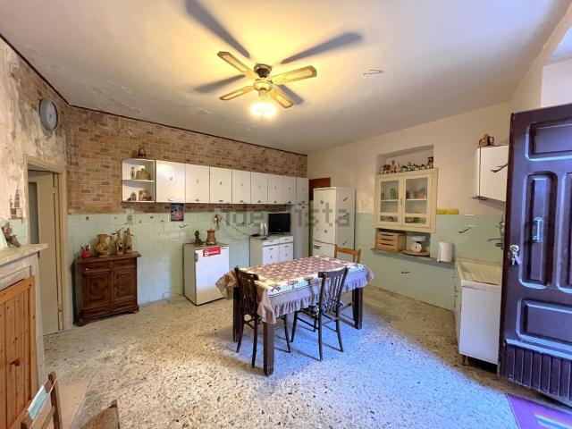 Appartamento in vendita di 285 m² in Via Giardino