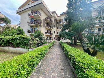 Appartamento in vendita di 285 m² in Via Santissimo Nome di Maria, 7