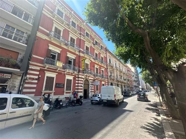 Appartamento in vendita di 285 m² in Via Scipione Crisanzio