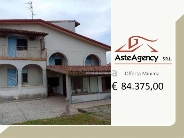 Appartamento in vendita di 285 m² in Viale Trieste, 81