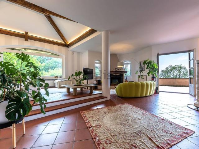 Appartamento in vendita di 285 m² in Strada Moncalvo