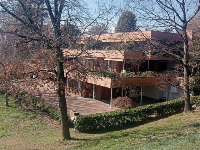 Appartamento in vendita di 285 m² in Strada Milius Ronsaglia, 14