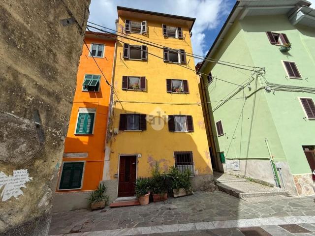 Appartamento in vendita di 286 m² in Via Arnaldo Pegollo, 5