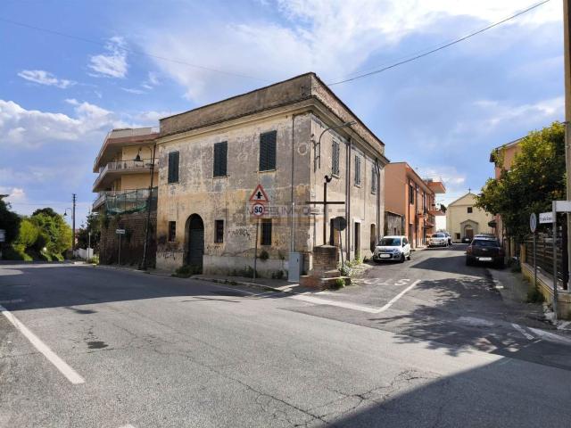 Appartamento in vendita di 286 m² in Via Madonna delle Grazie, 3